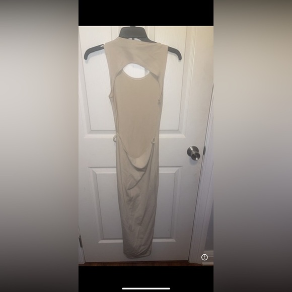 PLT cream cut out back midmaxi dress - Picture 3 of 4